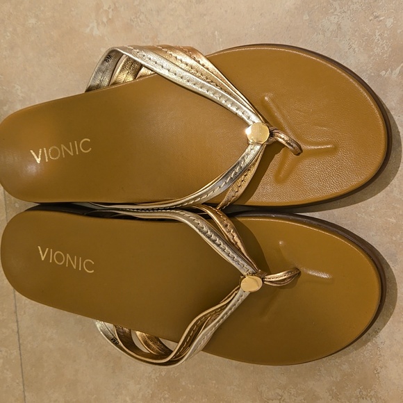 Vionic Palm Catalina Silver Gold Sandals Sz 8 - Picture 6 of 7
